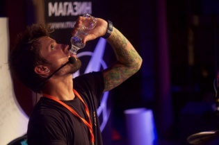أصبح شرب الماء "Slavyanochka" الشراب الرئيسي في مهرجان "Dramfest-2016"